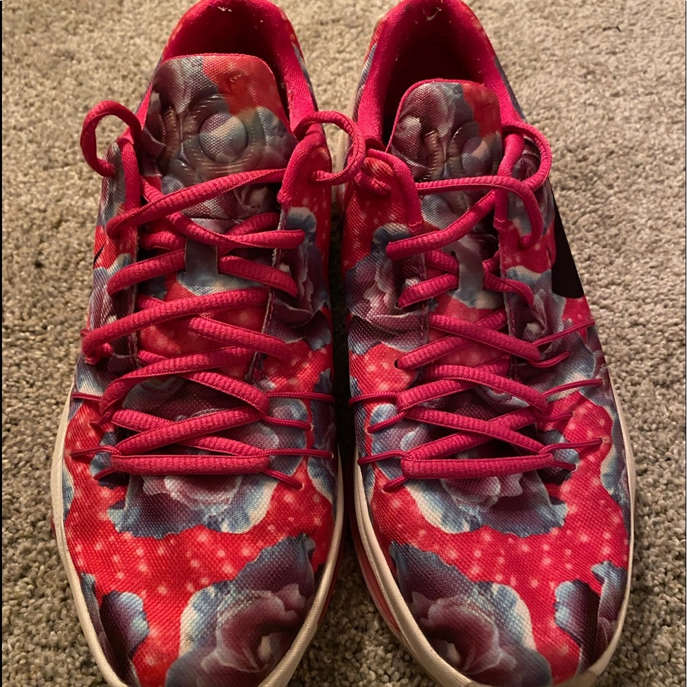 Nike sneakers ‘Aunt Pearl’